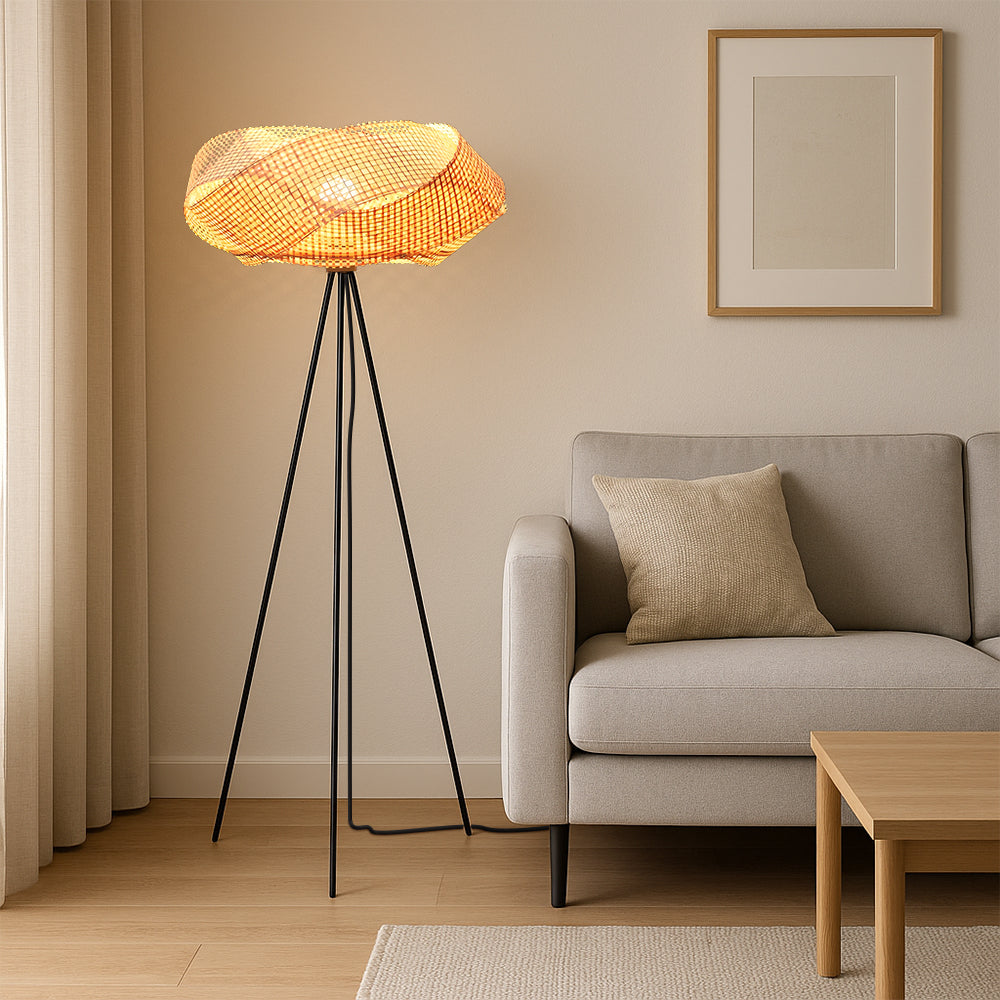 Elegant Bamboo Floor Lamp for Warm, Natural Lighting