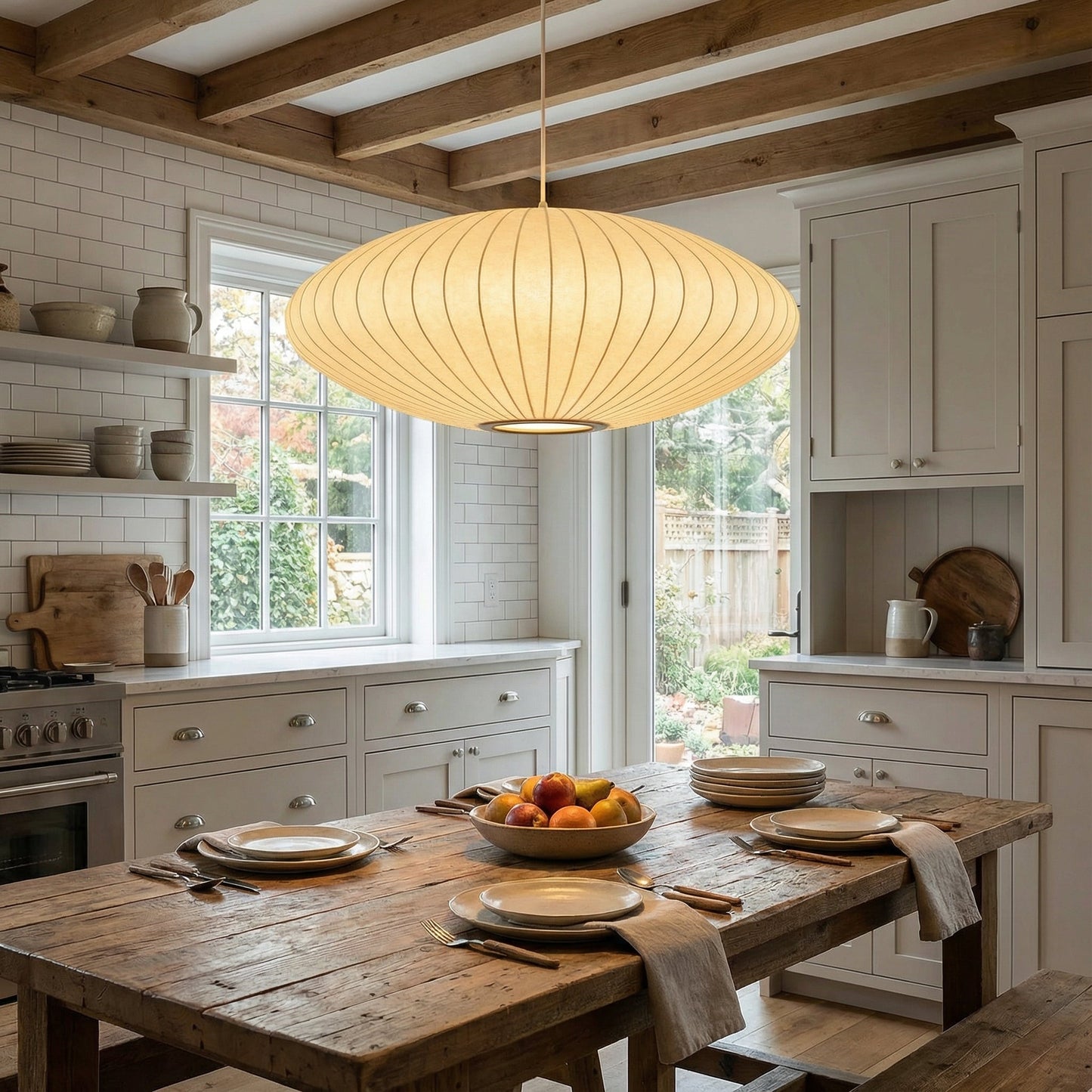 Elegante Lampada a Pendolo in Seta Italiana