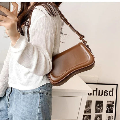 Nyara - Golvende Flap Vegan Leren Handtas