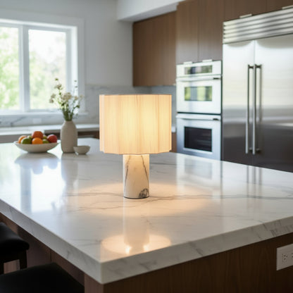 Lámpara de Mesa de Mármol Mirna con Diseño Elegante