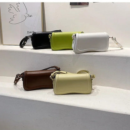 Nyara - Golvende Flap Vegan Leren Handtas