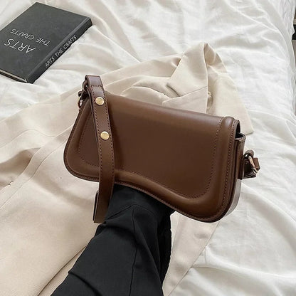 Nyara - Golvende Flap Vegan Leren Handtas