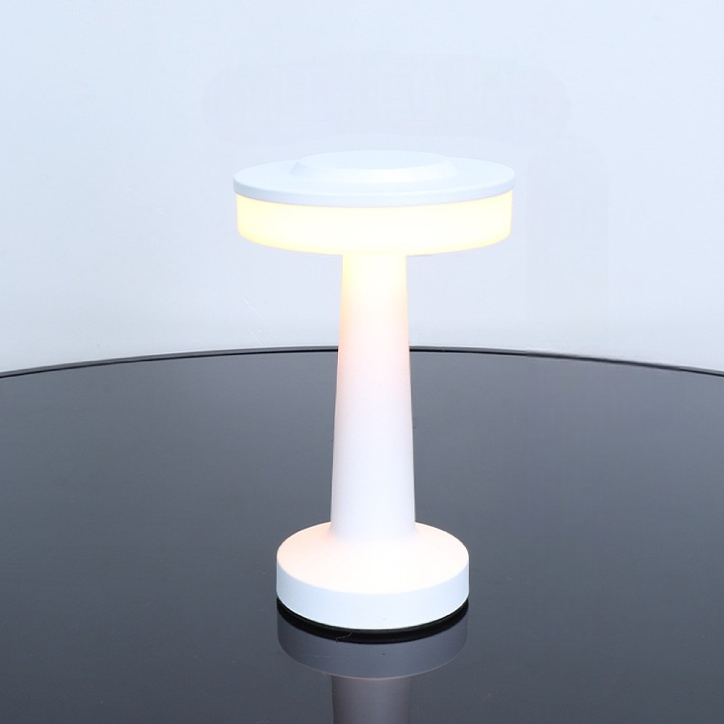 Birdona's Elegant Metal Table Lamp for Stylish Home Decor