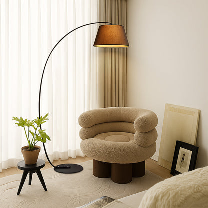 Eleganter moderner Stehlampe mit stilvollem Design