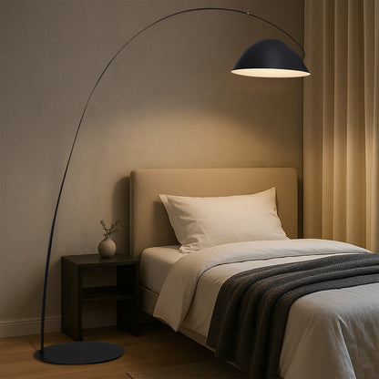 élégante lampe de sol nordique pour un éclairage chaleureux