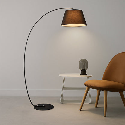 Eleganter moderner Stehlampe mit stilvollem Design
