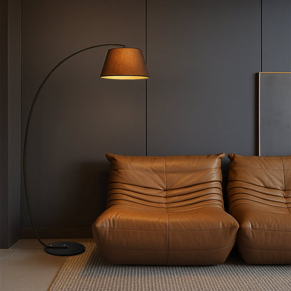 Eleganter moderner Stehlampe mit stilvollem Design