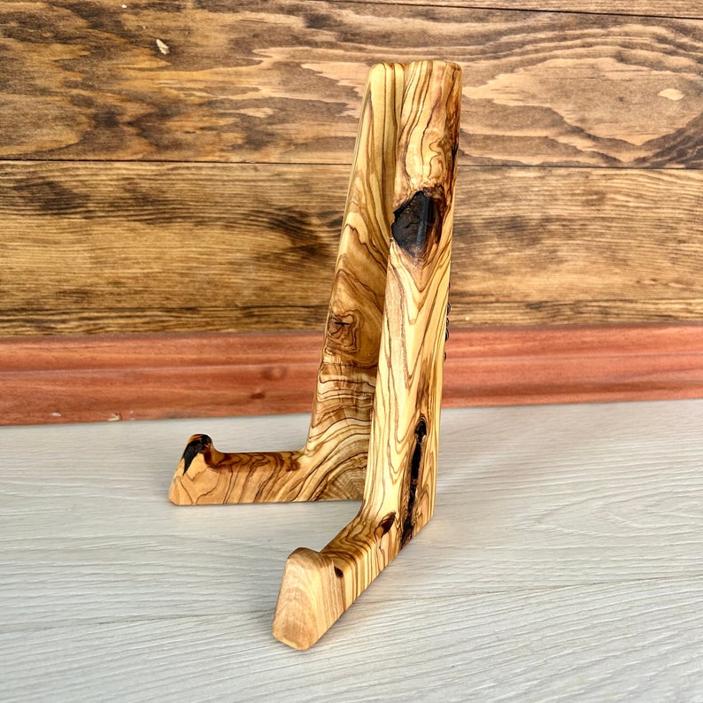 Custom Charcuterie Board , Personalized Serving Tray With Handle , Green Resin Olive Wood Cheese Board , Housewarming Gift , Christmas Gift