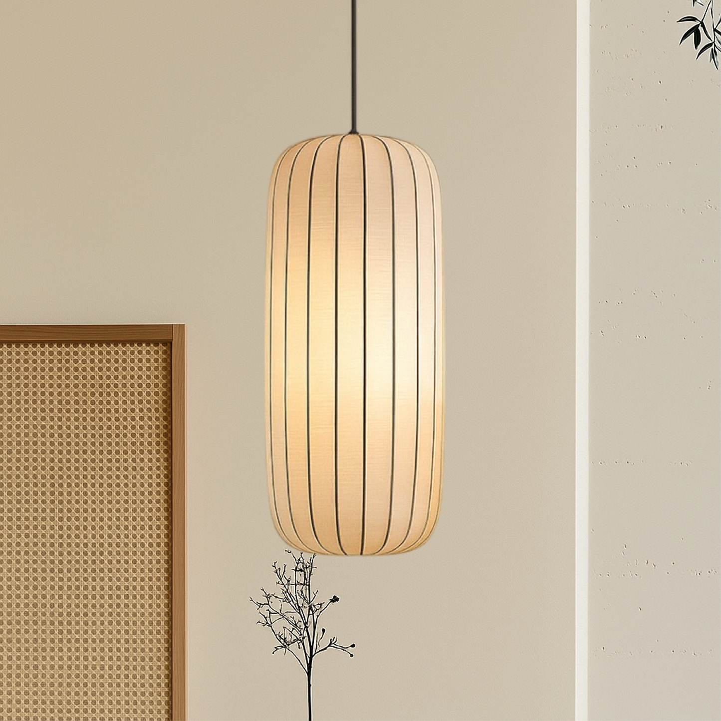 Lampa wisząca Rendara z jedwabnym kloszem dla eleganckiego styledu