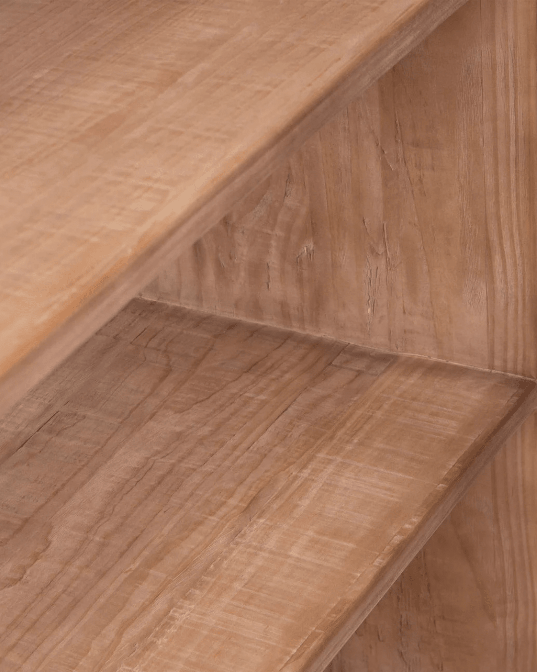 Moa Bookcase