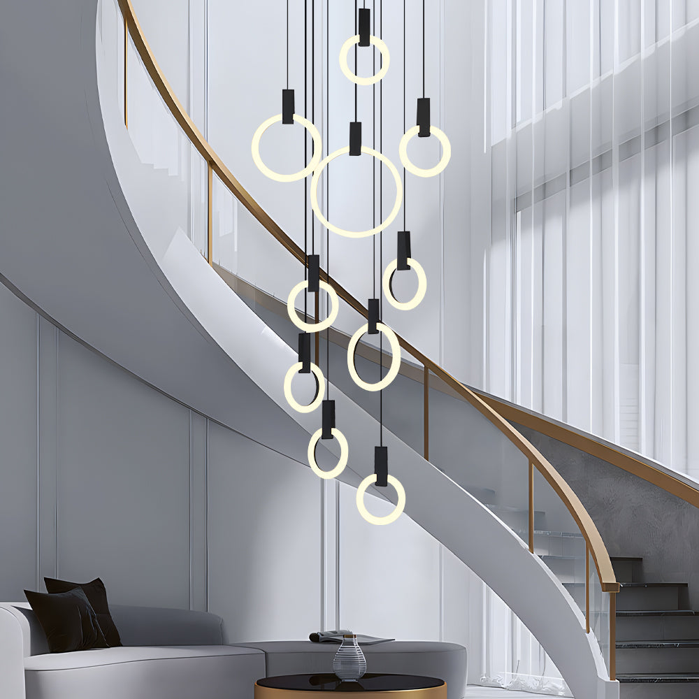 Lustre à chaînes avec 7/10 anneaux pour un escalier élégant