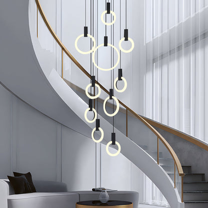 Lustre à chaînes avec 7/10 anneaux pour un escalier élégant