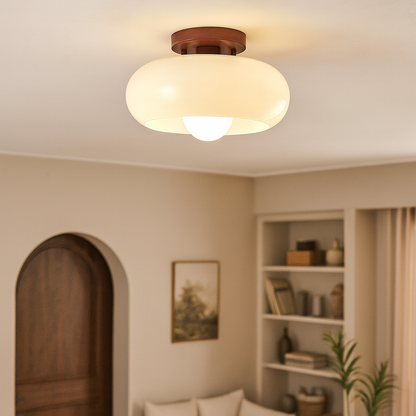 Lustre au plafond crème de style Bauhaus pour une ambiance élégante et moderne